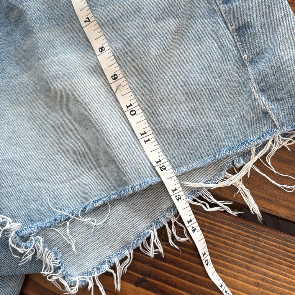 Mother, tomcat kick spray shorts, color true confessions. Button up. Size 33. - Picture 8 of 8